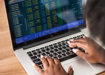 Synchrony Settles with Wal-Mart