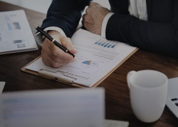 Sharia Compliant Credit Cards: With 1.8 Billion Muslims Globally, This is Huge Market