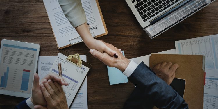 Alliance Data Selects Fiserv for Credit Processing