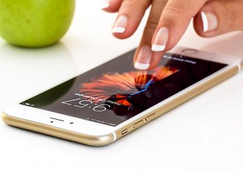 Apple Credit Card Review: "Good Initial Implementation, but Lots of Room to Grow"