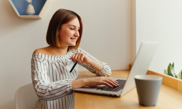 Gen Z Credit Cards in Canada: The Same But Different