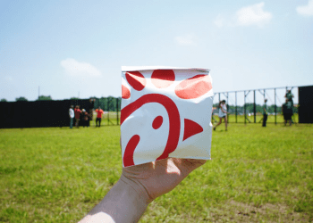 Mobile Order and Pay Apps Get Fastest Food For Chick-fil-A and Taco Bell Customers