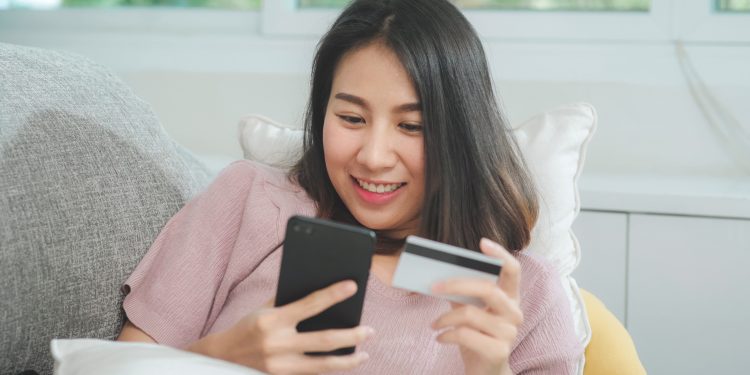 Late payments and low cash flow: 2 big reasons to go digital, Visa Everywhere, digital payments Britain