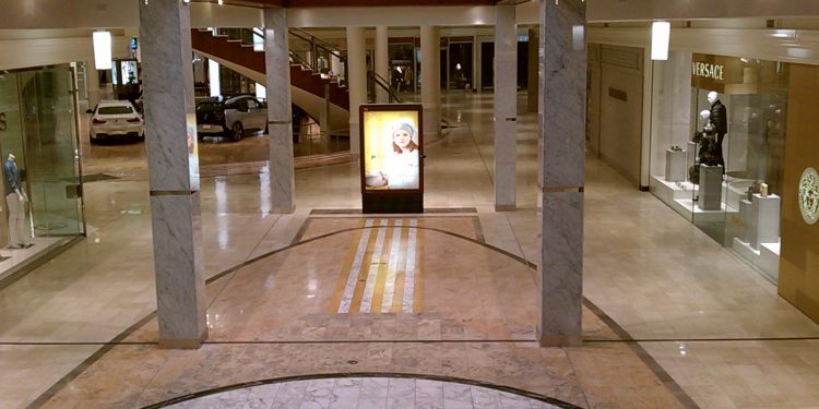 COVID Drives Store Closings, Yet Some Are Expanding