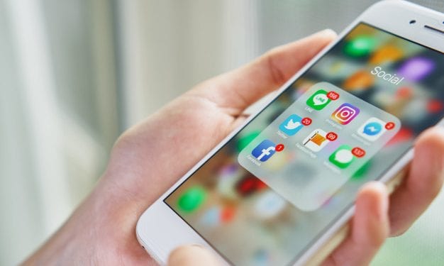 eCommerce On Social Media, social commerce, ICICI Bank Social Media Money Transfers, SwayPay online checkout