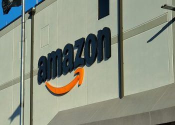 Amazon Go store, Amazon Finance, Amazon swipe fees, Jeff Bezos India strategy, Mayank Jain Amazon Pay