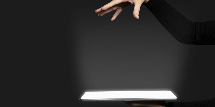 7-Eleven in Japan Introduces Holographic Self-Checkout Terminals