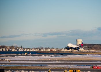 American Express Partners with Delta Air Lines to Offer BNPL Option