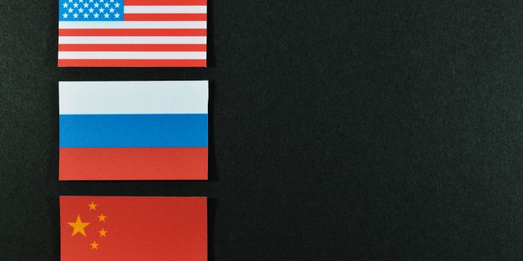 Confusion in the Kremlin: Will Mir Credit Cards Link to China Union Pay?