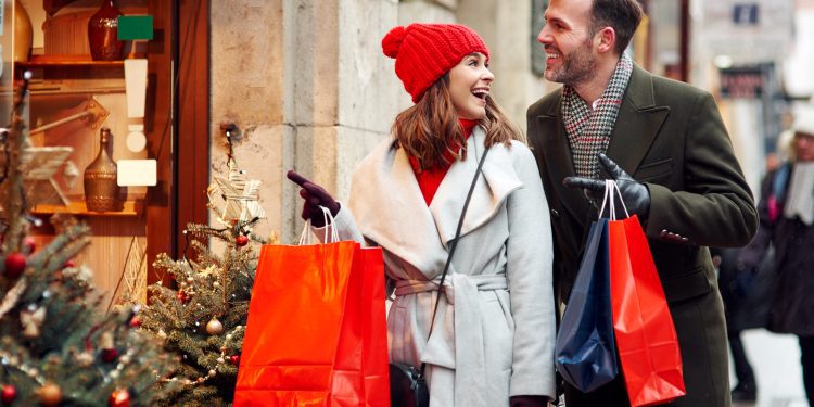 Exploring the E-Commerce Trends Retailers Are Relying on This Holiday Season