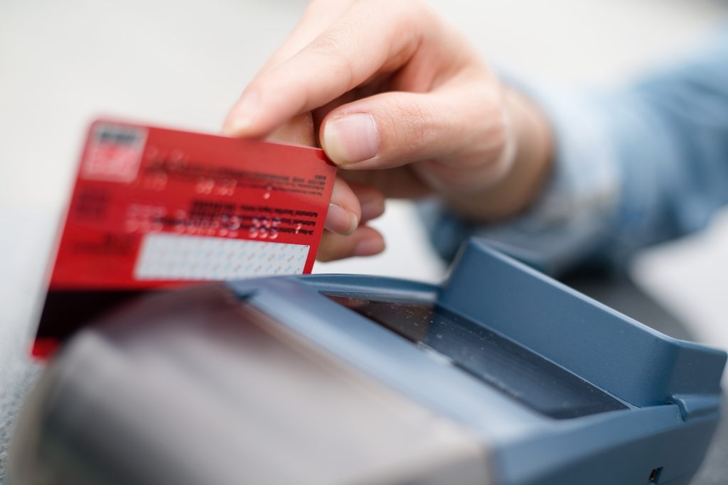 Card Skimming , Fuze Bluetooth Credit Card Data Leak, card skimmers