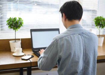 stablecoin gig payout